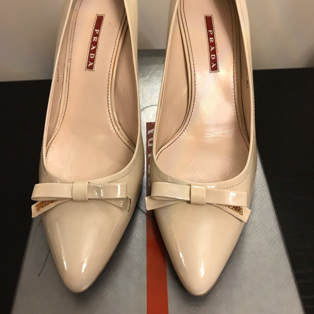 Prada Sport Ivory cream bow pumps sz 38.5